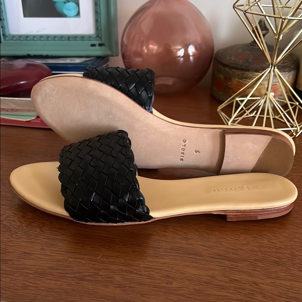 Nisolo Women's Black Woven Slide Sandals